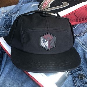 Mountain Hardware MHW Ear Flap Camp Hat 5-Panel